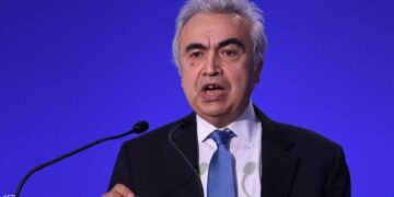 رئيس وكالة الطاقة الدولية: مخزونات النفط التجارية تنفد بسرعة