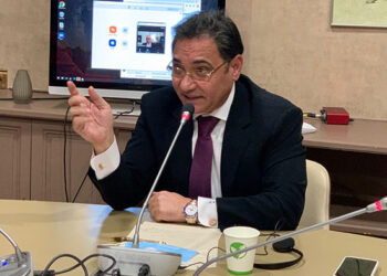 فى ندوة مع نخبة من المثقفين الفرنسيين.. عبد الرحيم على يكشف خطة الإخوان للتمكين فى الغرب