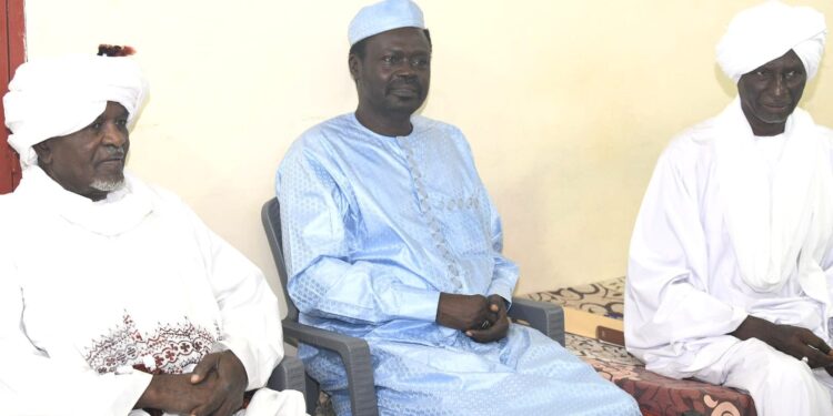 الشرتاي آدم صبي رفقة مناوي