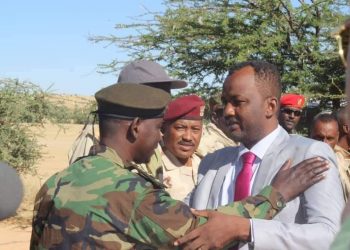 والي شمال دارفور يوجه القوة العسكرية بتوفير الأمن