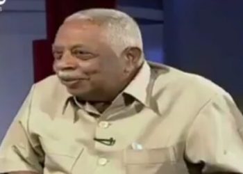 وصفوه باللفظ الخادش للحياء حديث لشخصية عامة يثير غضب مشاهدو التلفزيون القومي!