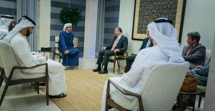 مسعد بولس ووزير خارجية الامارات