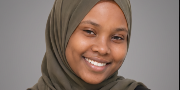 الطالبة