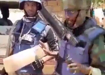 مقاطع فيديو توثق لمشاركة قوات من المعارضة التشادية برئاسة “عثمان ديلو” في القتال الى جانب الجيش والحركات بالفاشر”