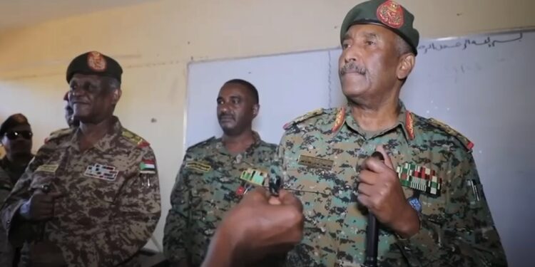 خبراء : تصريحات عبد الحي يوسف تعتبر “انقلابً” وتحديًا صريحًا للبرهان