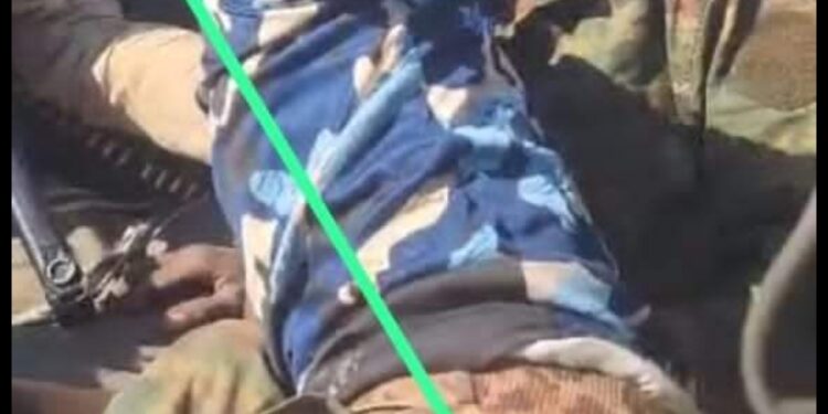 الأشاوس يصطادون الفلول والمستنفرين الهاربين في مؤخراتهم