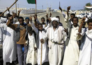 بيان شباب البجا في المهجر: رفض تحويل شرق السودان إلى ساحة حرب ومطالبة بإخلاء القيادات العسكرية والحكومية فورًا