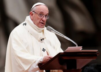 بابا الفاتيكان: ادعوا لإيصال المساعدات الإنسانية الضرورية للنازحين في السودان