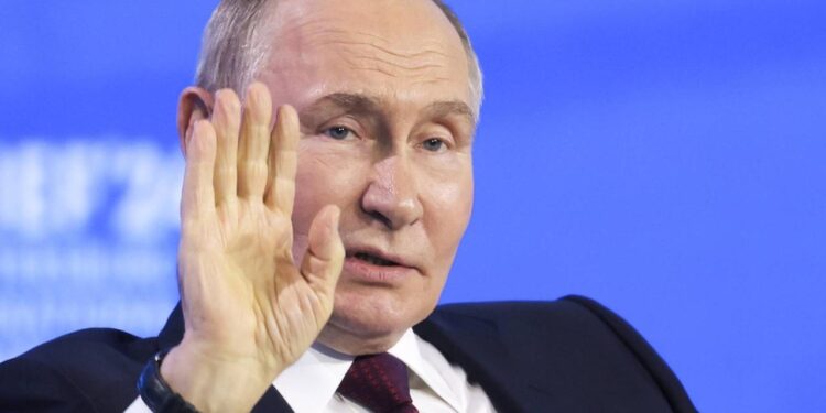 بوتين يدير ظهره للبرهان