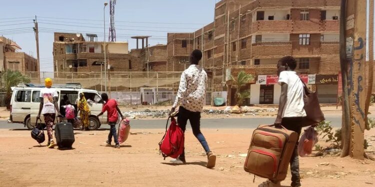 خبراء حقوق الانسان الجيش يعمل علي عرقلة وصول المساعدات الي مستحقيها