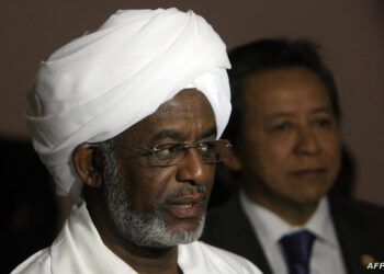 الإسلاميون في السودان يتبنون تصعيد الحرب باختيار كرتي رئيساً