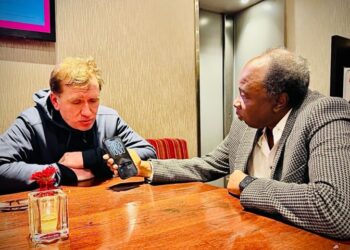 كمال-ومدير-مختبر-ييل--768x480