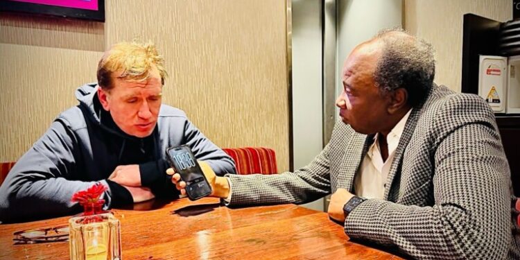 كمال-ومدير-مختبر-ييل--768x480